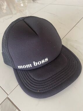 Mom Boss Breathable Hat - Black